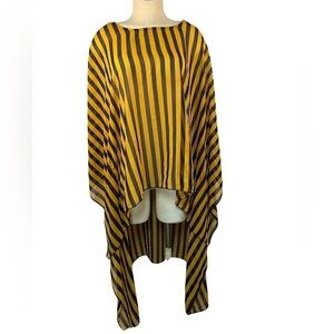 Love by Chelsey striped poncho. Super cute piece to spice up an outfit. Size 1X